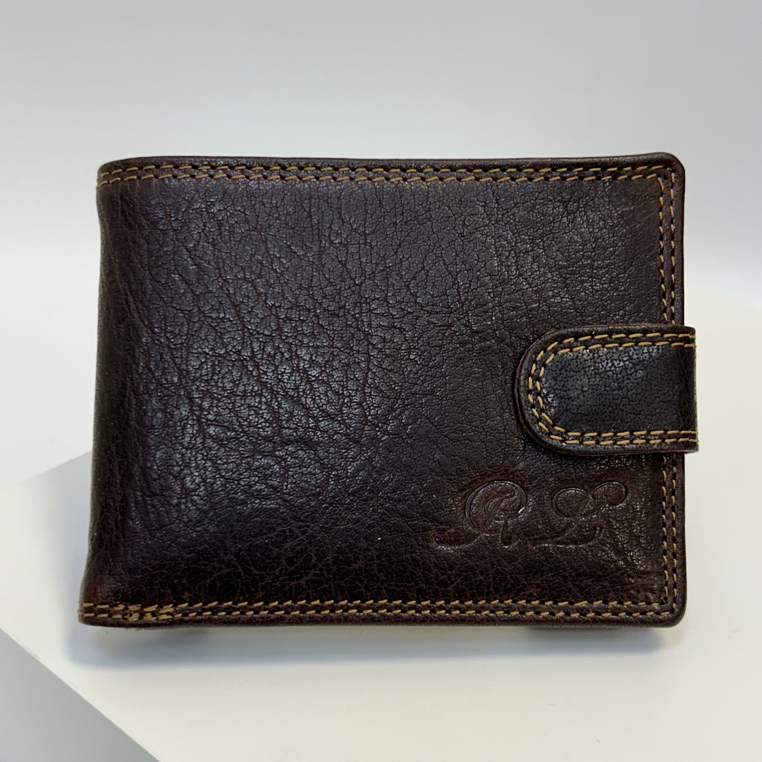 Již vyhotovený monogram | RL | na kožené peněžence | OUTLET TvujOriginal.cz