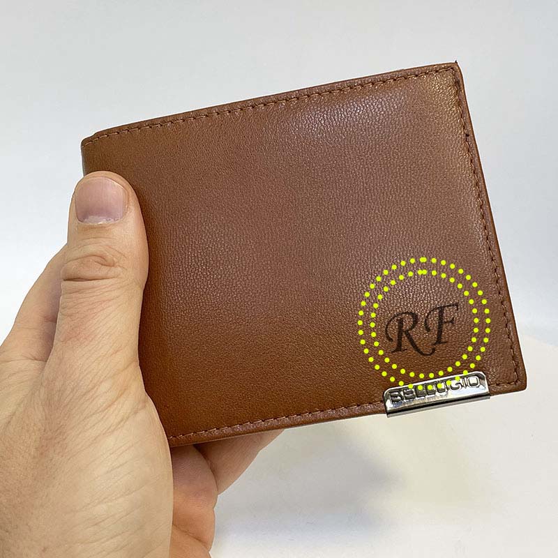Světle hnědá kožená peněženka Bellugio na šířku s ražbou vlastního monogramu | OUTLET TvujOriginal.cz