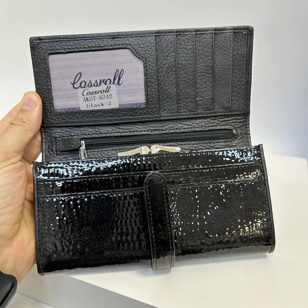 Dámská kožená peněženka s možností vlastního monogramu, textu | OUTLET TvujOriginal.cz