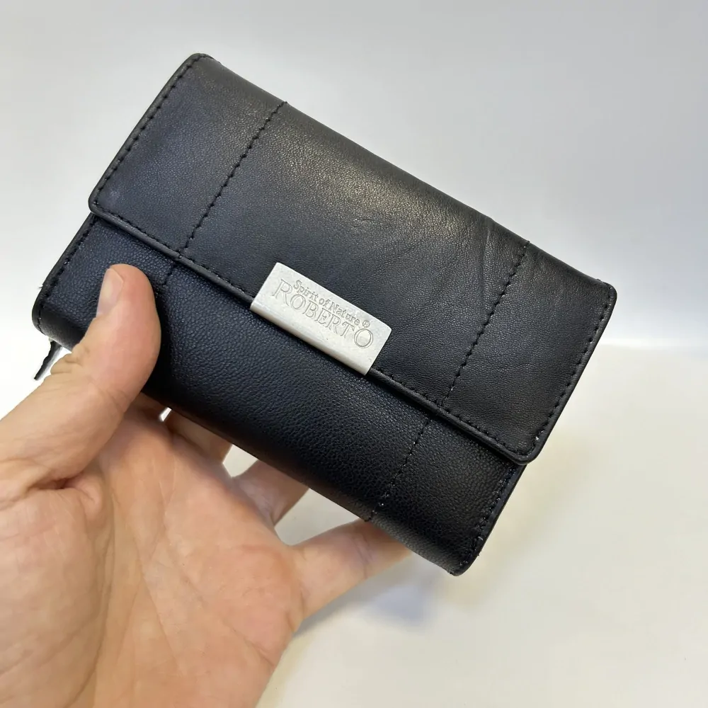Dámská kožená peněženka s možností vlastního monogramu, textu | OUTLET TvujOriginal.cz