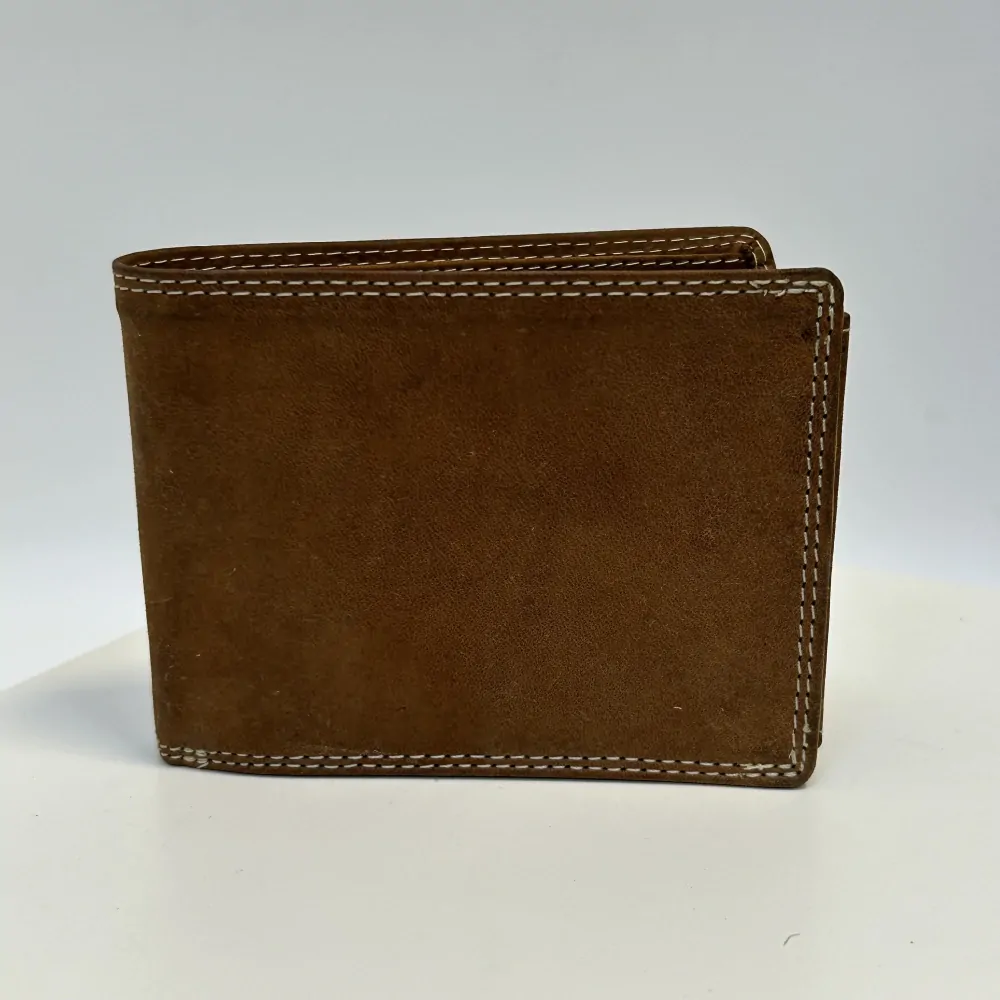 Pánská kožená peněženka s možností vlastního monogramu, textu | OUTLET TvujOriginal.cz