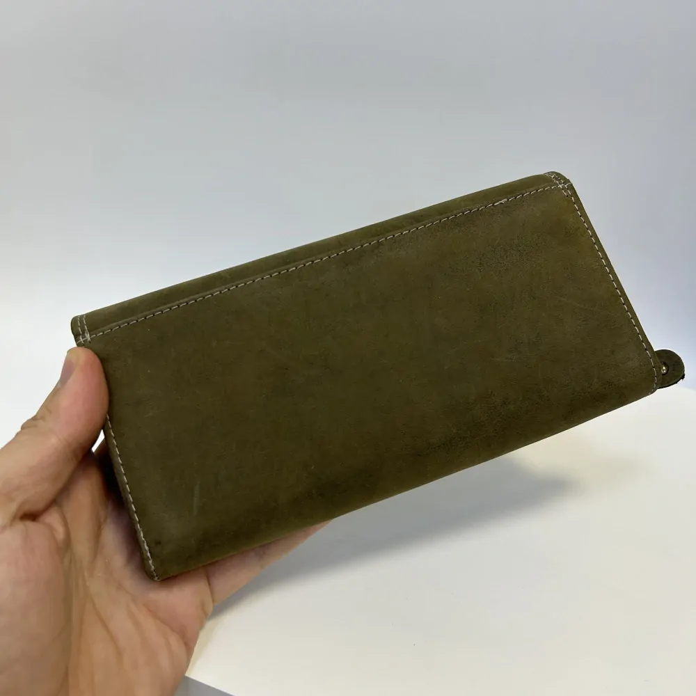 Dámská kožená peněženka s možností vlastního monogramu, textu | OUTLET TvujOriginal.cz