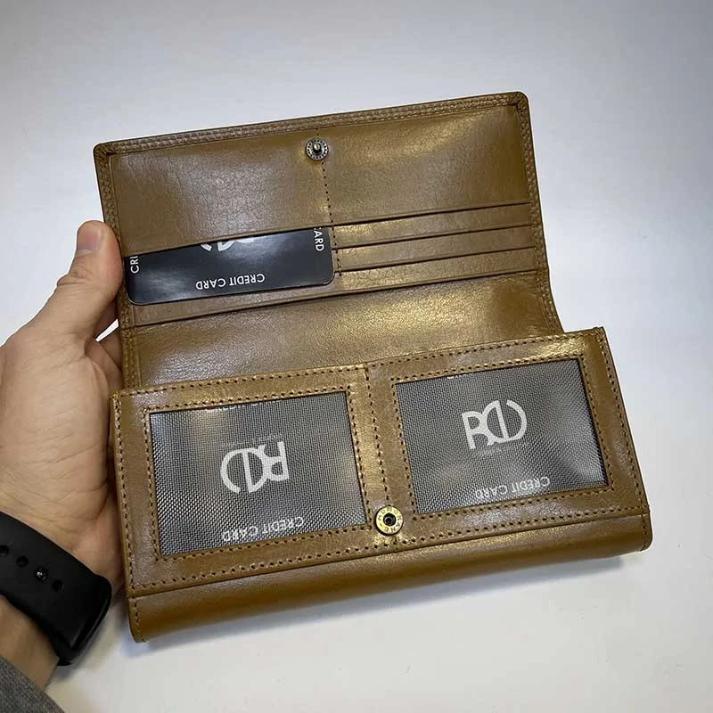Hnědá dámská kožená peněženka s věnováním, monogramem, textem | OUTLET TvujOriginal.cz