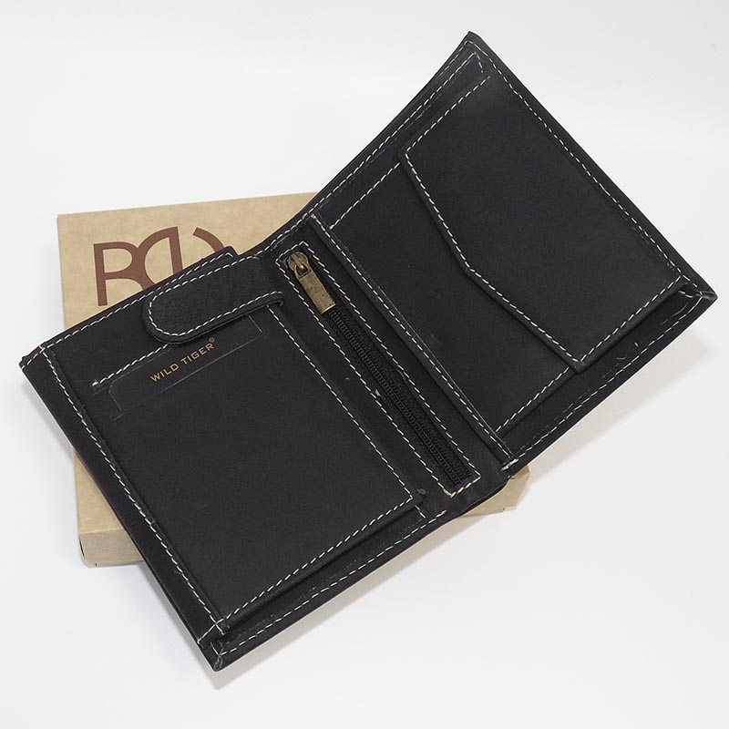 Černá kožená peněženka s ražbou vlastního monogramu | OUTLET TvujOriginal.cz