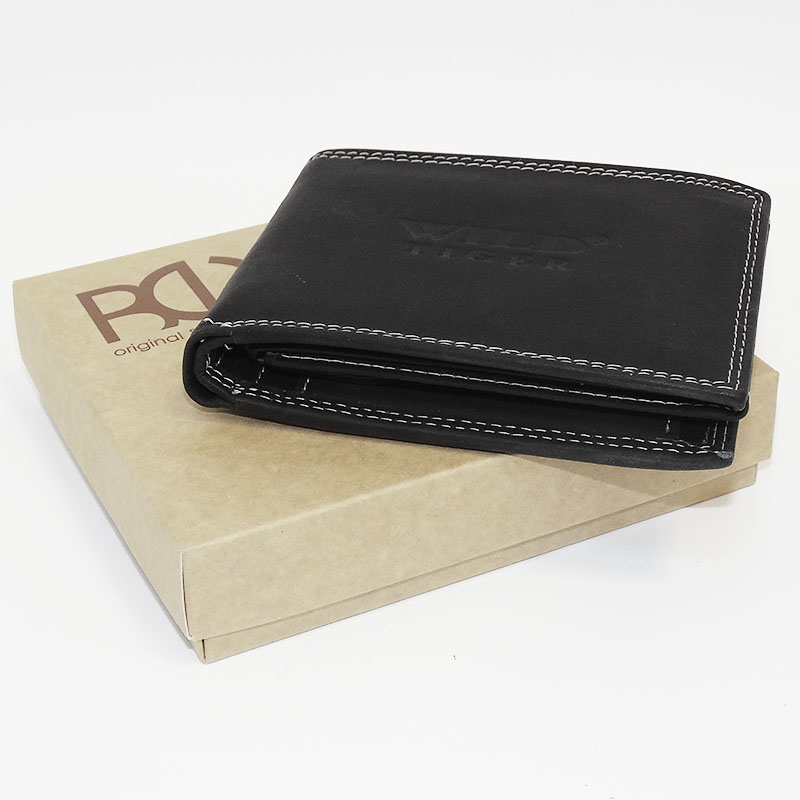 Černá kožená peněženka s ražbou vlastního monogramu | OUTLET TvujOriginal.cz