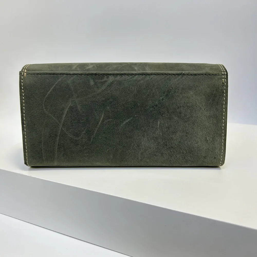 Dámská kožená peněženka s možností vlastního monogramu, textu | OUTLET TvujOriginal.cz