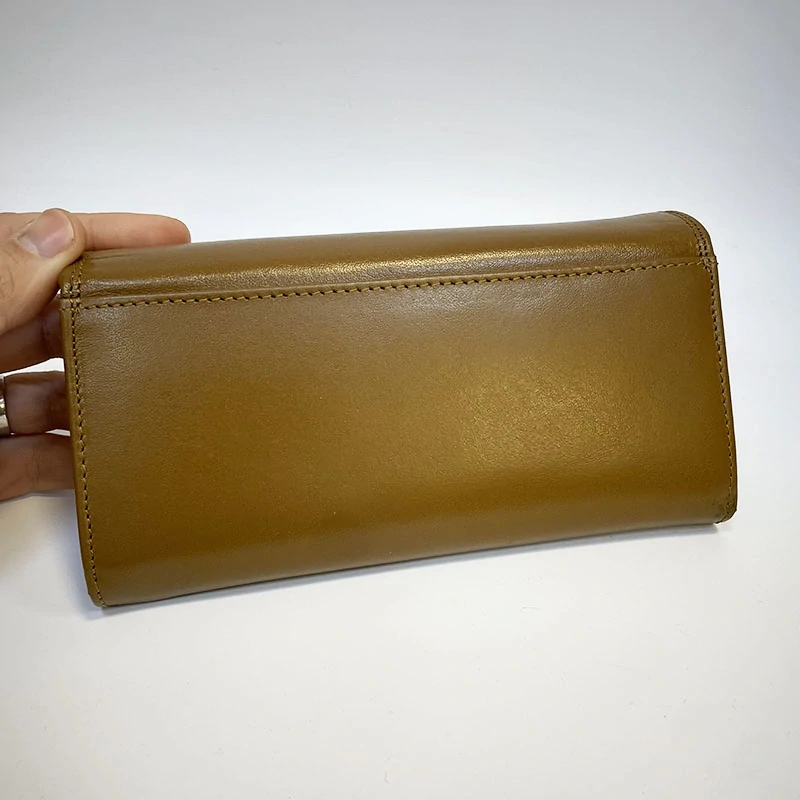 Hnědá dámská kožená peněženka s věnováním, monogramem, textem | OUTLET TvujOriginal.cz