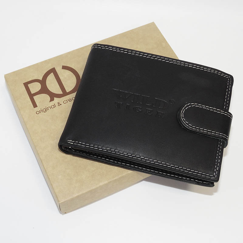 Černá kožená peněženka s ražbou vlastního monogramu | OUTLET TvujOriginal.cz