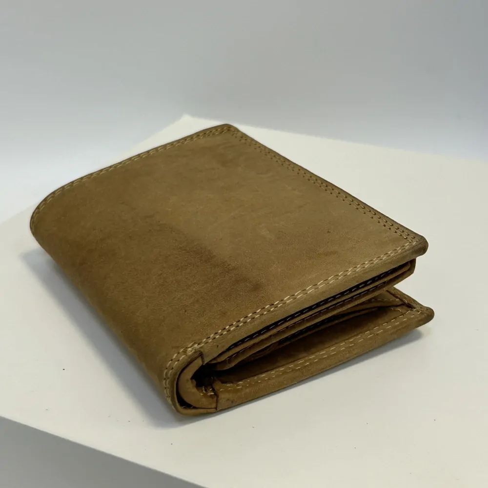 Pánská kožená peněženka s možností vlastního monogramu, textu | OUTLET TvujOriginal.cz