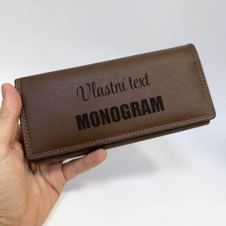 Tmavě hnědá dámská kožená peněženka s věnováním, monogramem, textem | OUTLET TvujOriginal.cz