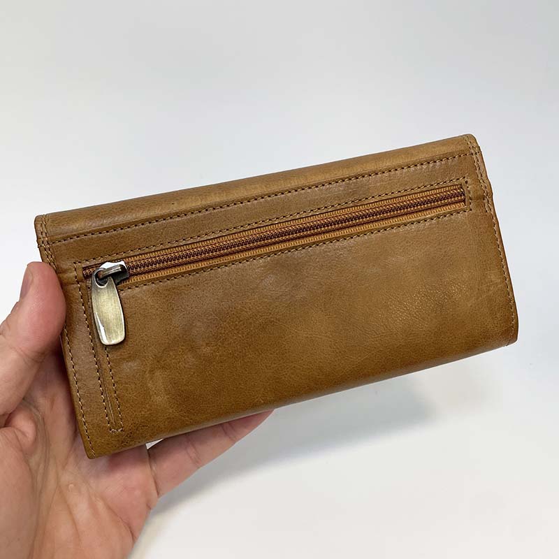 Hnědá dámská kožená peněženka s věnováním, monogramem, textem | OUTLET TvujOriginal.cz